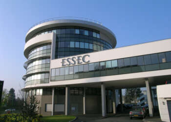 Découvre la journée portes ouvertes de l’ESSEC le 1er février 2025 !