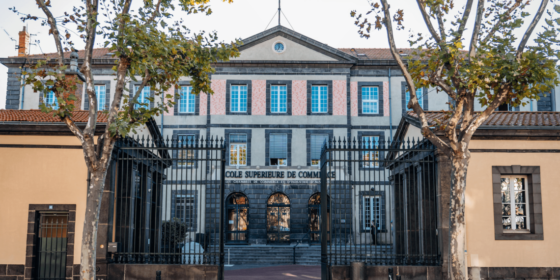 Frais scolarité Clermont BS 2025