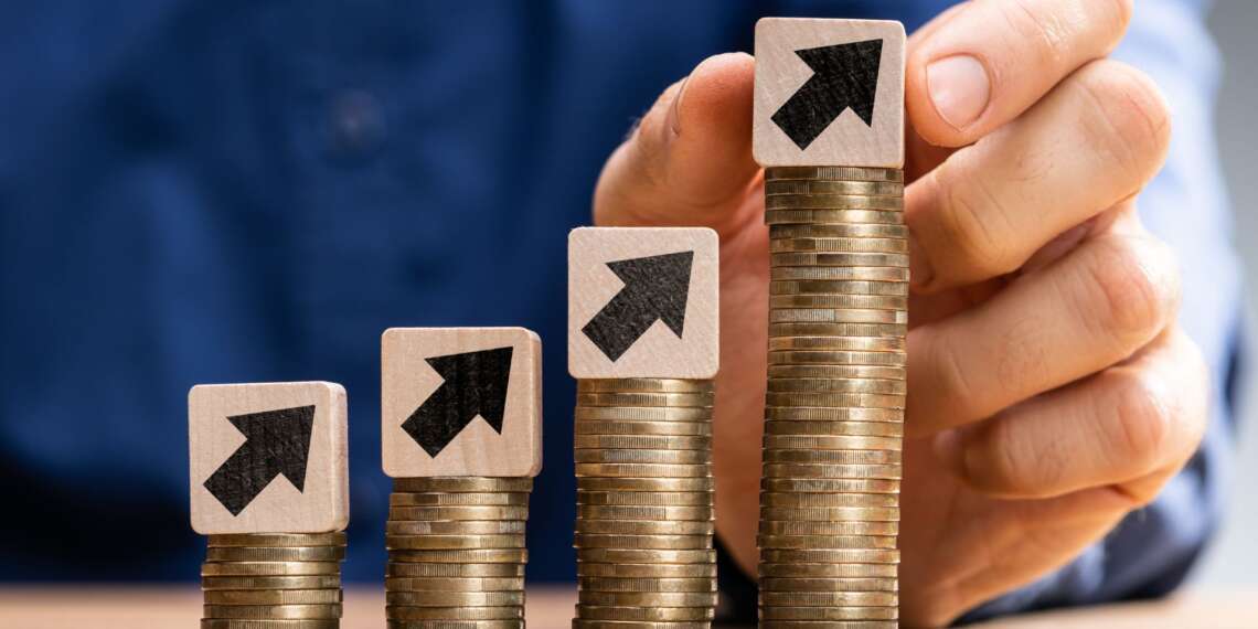 Visuel illustrant l'évolution des prix des écoles de commerce