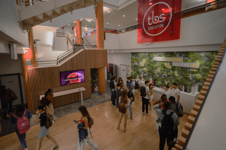 Découvre la journée portes ouvertes de TBS Education en mars 2025 !