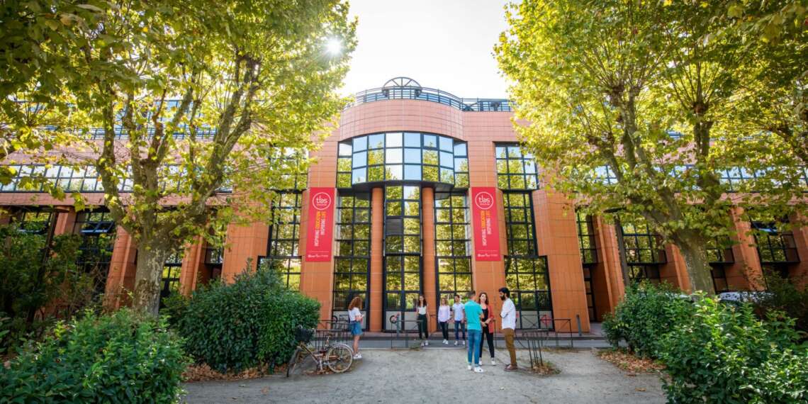 Concours TBS : épreuves écrites, orales et spécificités